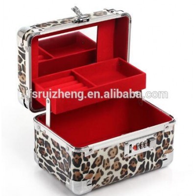 Beauty treasure train case jewellery box custom jewelry box